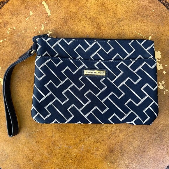Tommy Hilfiger navy/white monogram hobo bag with wristlet - Picture 10 of 12